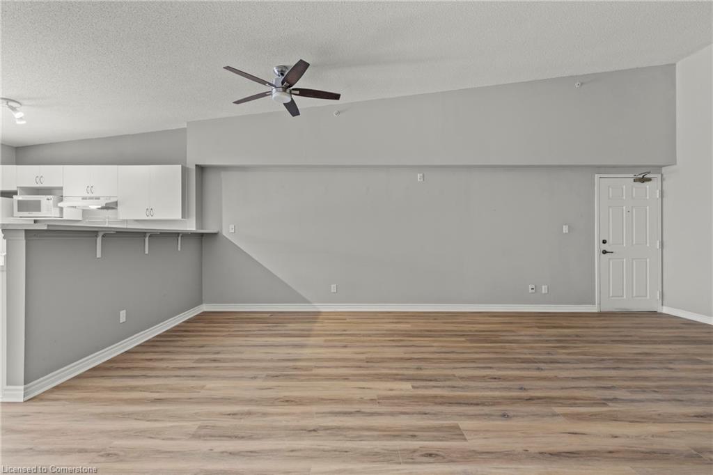 407-2075 Appleby Line Property Photo 9