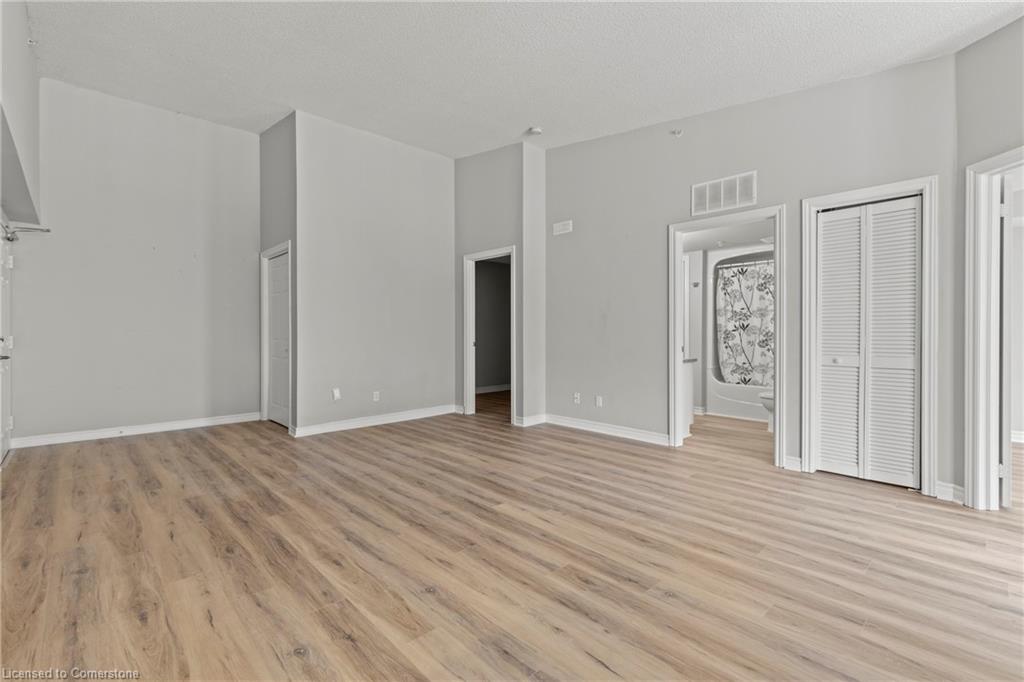 407-2075 Appleby Line Property Photo 13