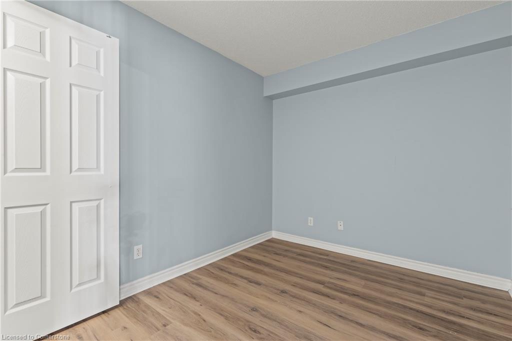 407-2075 Appleby Line Property Photo 17