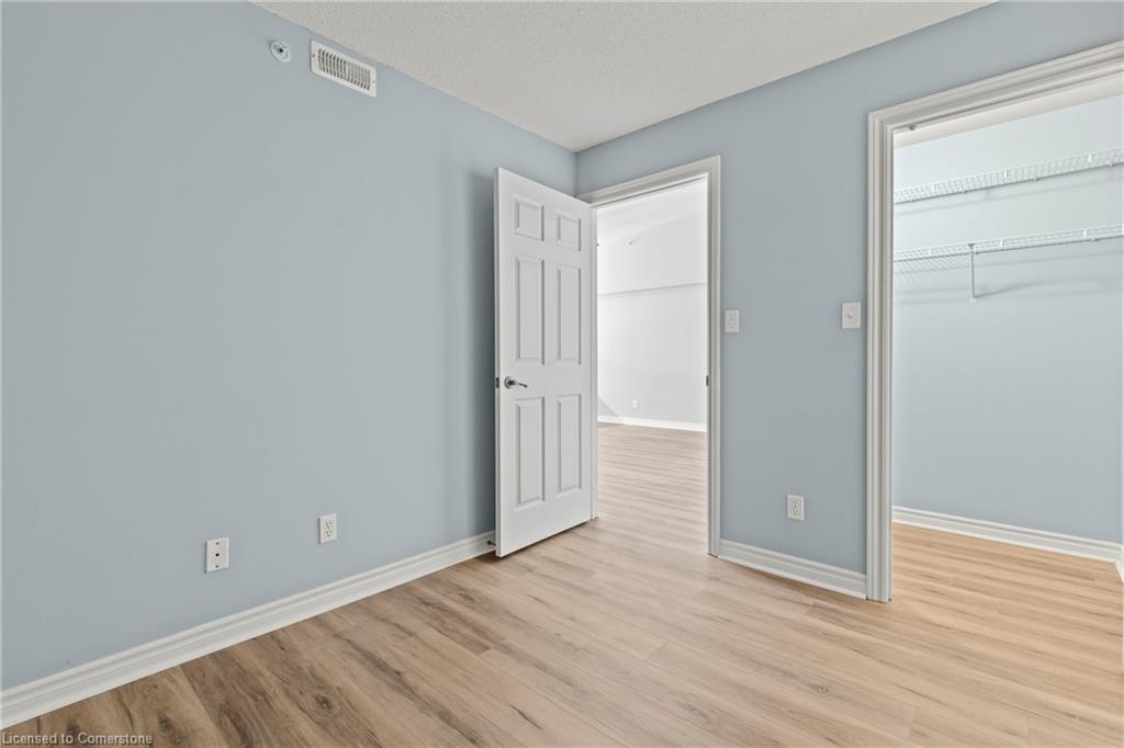 407-2075 Appleby Line Property Photo 19