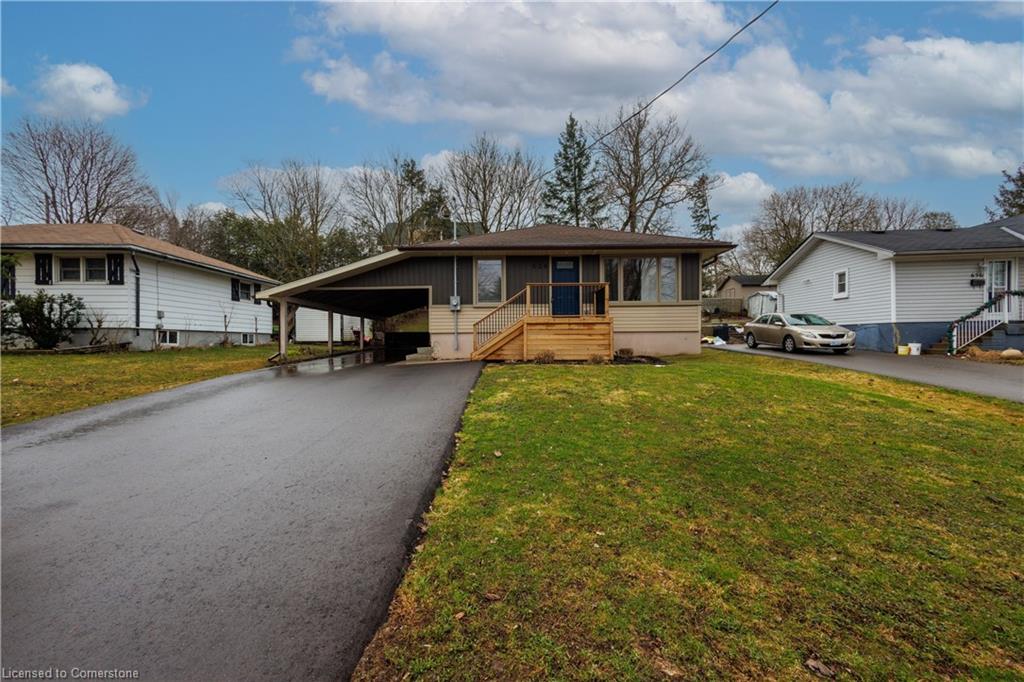 630 Waterloo Street N Property Photo 3