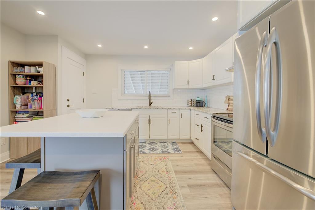 630 Waterloo Street N Property Photo 11