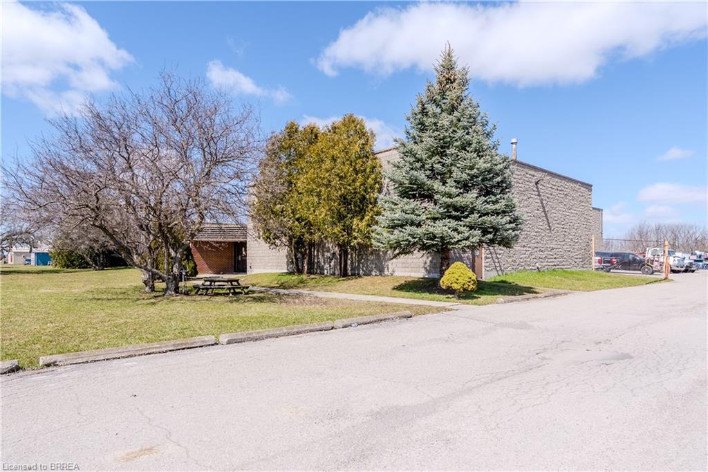 9 Hawk Street Property Photo 3