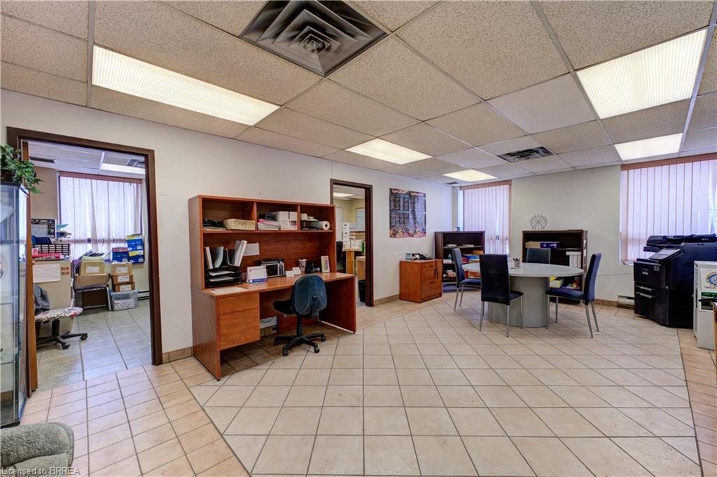 9 Hawk Street Property Photo 7