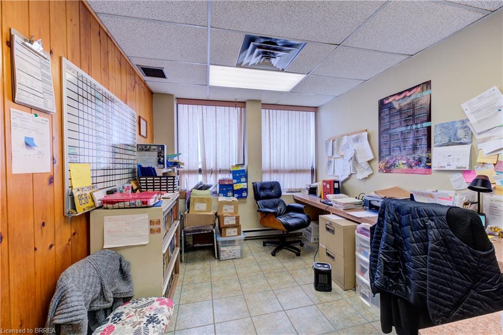9 Hawk Street Property Photo 8