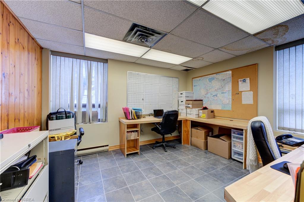 9 Hawk Street Property Photo 9