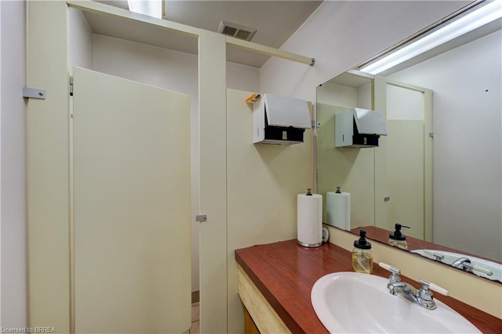 9 Hawk Street Property Photo 13