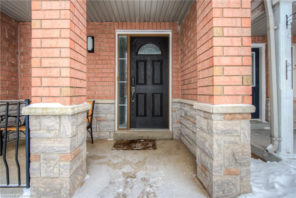 2479 Newcastle Crescent Property Photo 4
