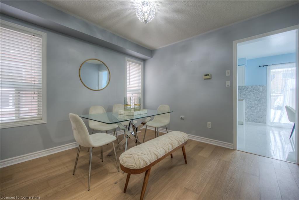 2479 Newcastle Crescent Property Photo 10