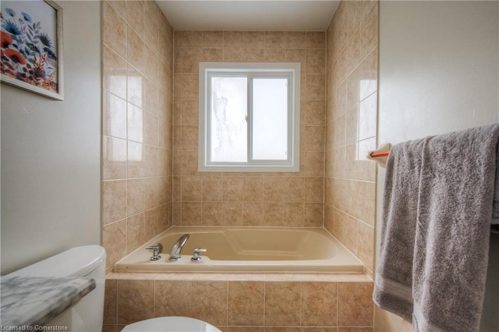 2479 Newcastle Crescent Property Photo 26