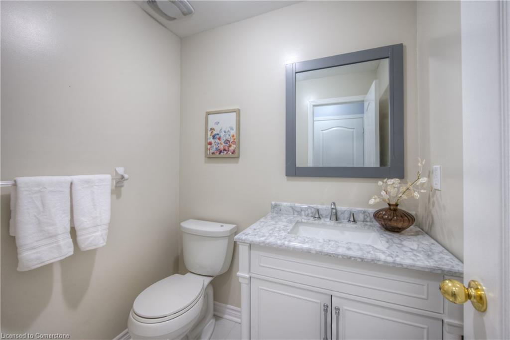 2479 Newcastle Crescent Property Photo 32