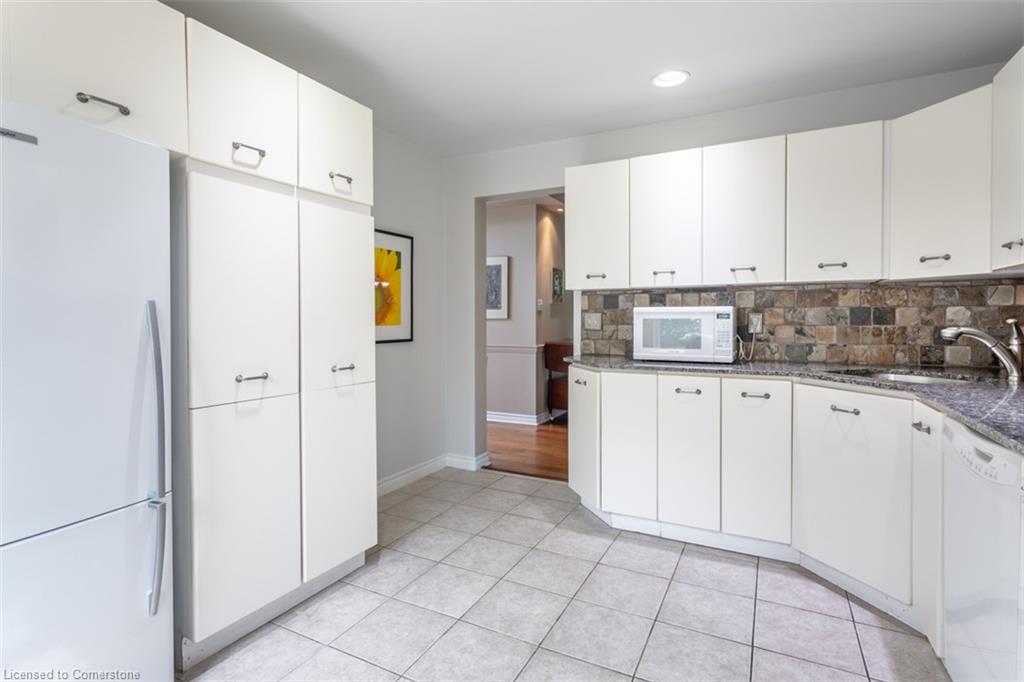 19-3230 New Street Property Photo 14