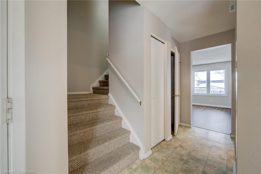 16-375 Kingscourt Drive Property Photo 11
