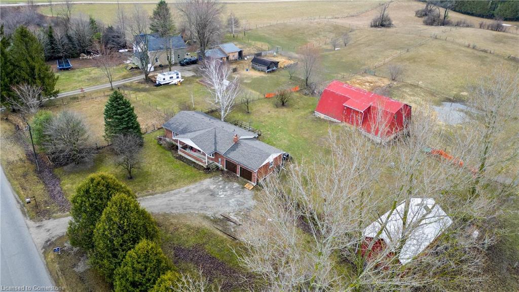 6185 16th Line Property Photo 3