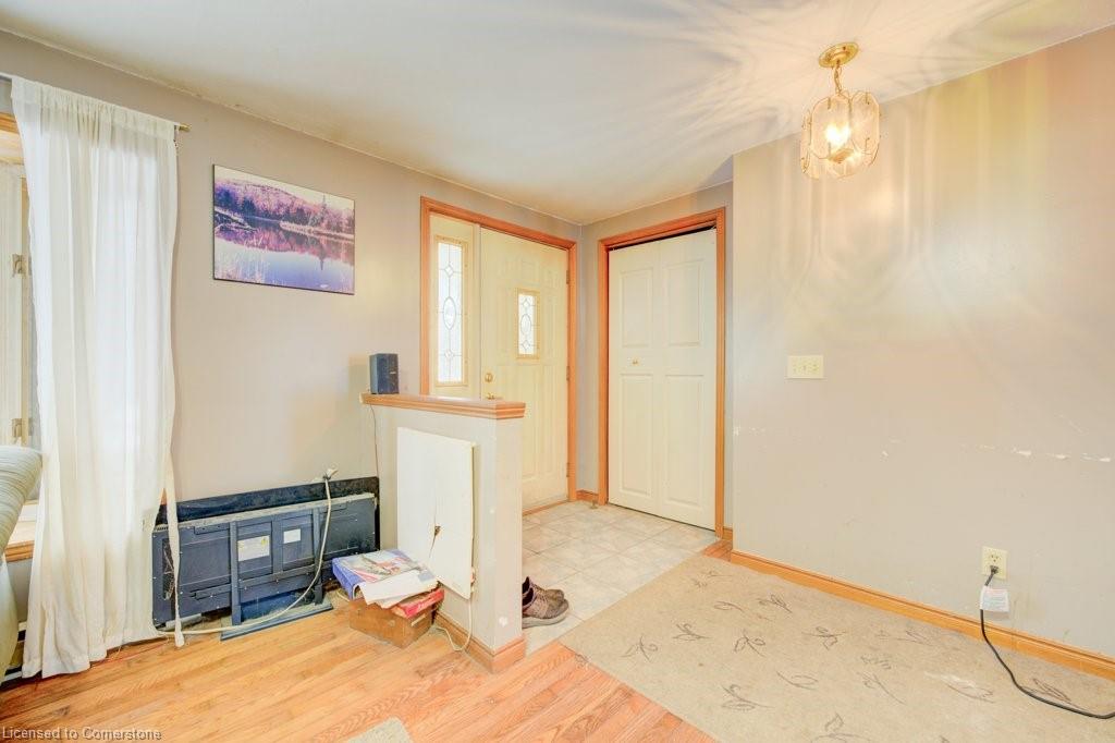 6185 16th Line Property Photo 15