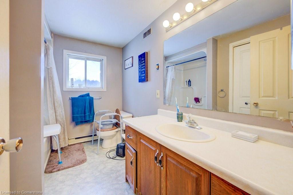6185 16th Line Property Photo 22