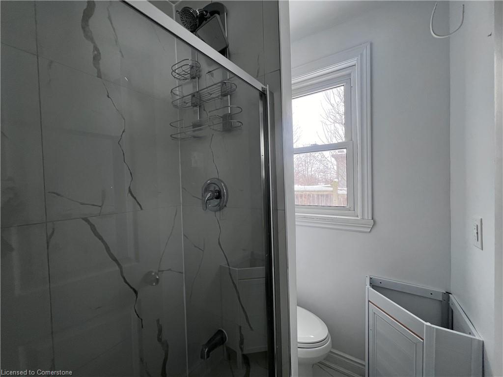 280 King George Road Property Photo 6