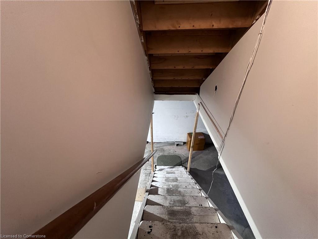 280 King George Road Property Photo 18