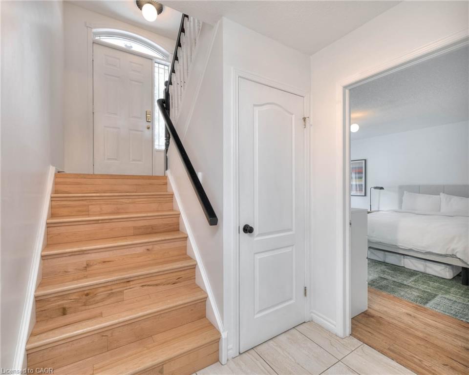 47 Grosvenor Lane Property Photo 10