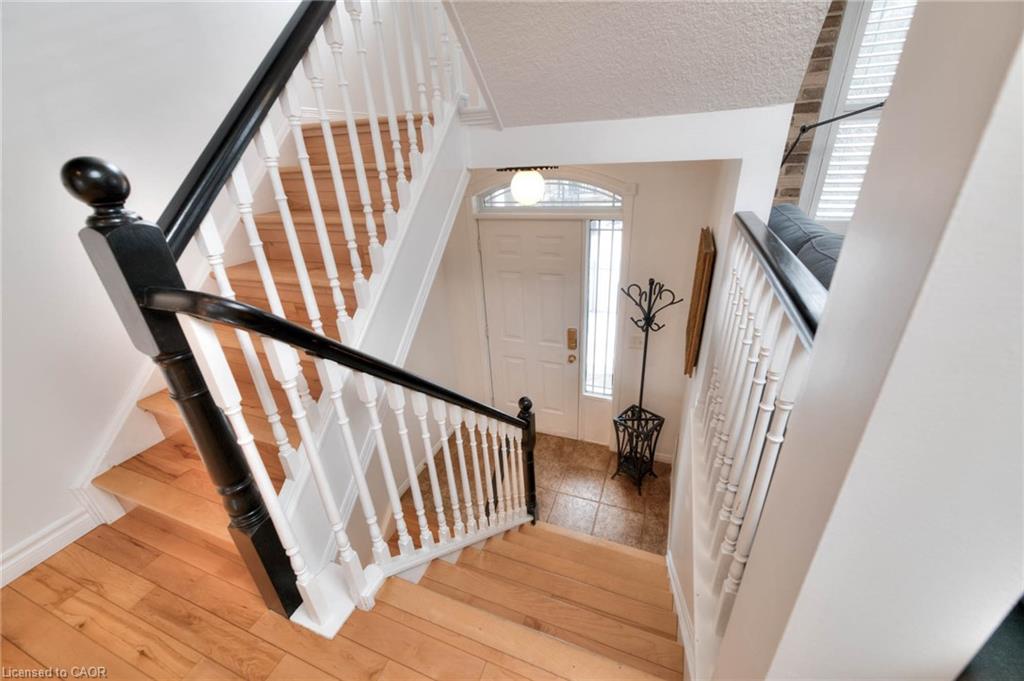 47 Grosvenor Lane Property Photo 12