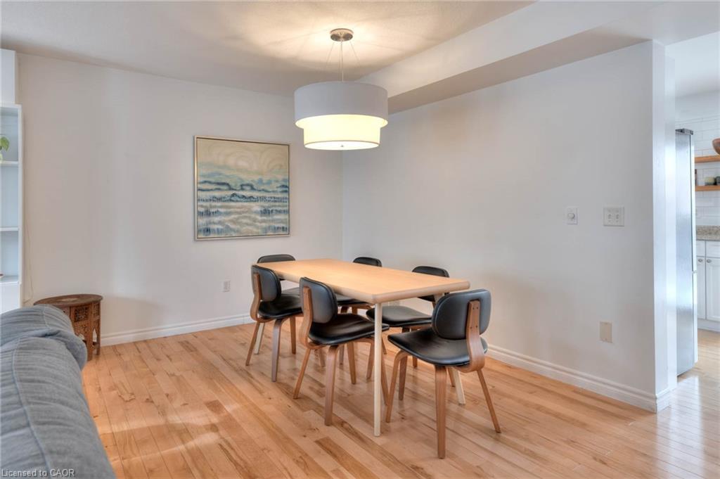 47 Grosvenor Lane Property Photo 14