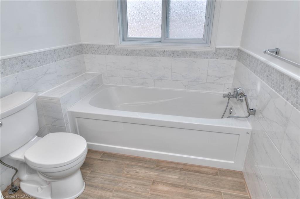 47 Grosvenor Lane Property Photo 36