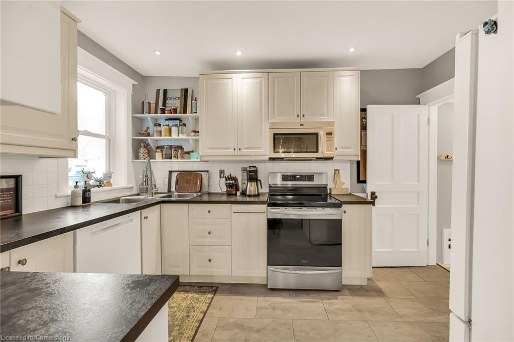 18 Cliff Avenue Property Photo 12