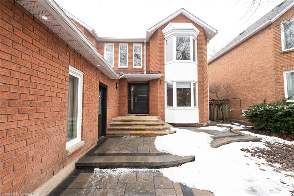 2116 Eighth Line Property Photo