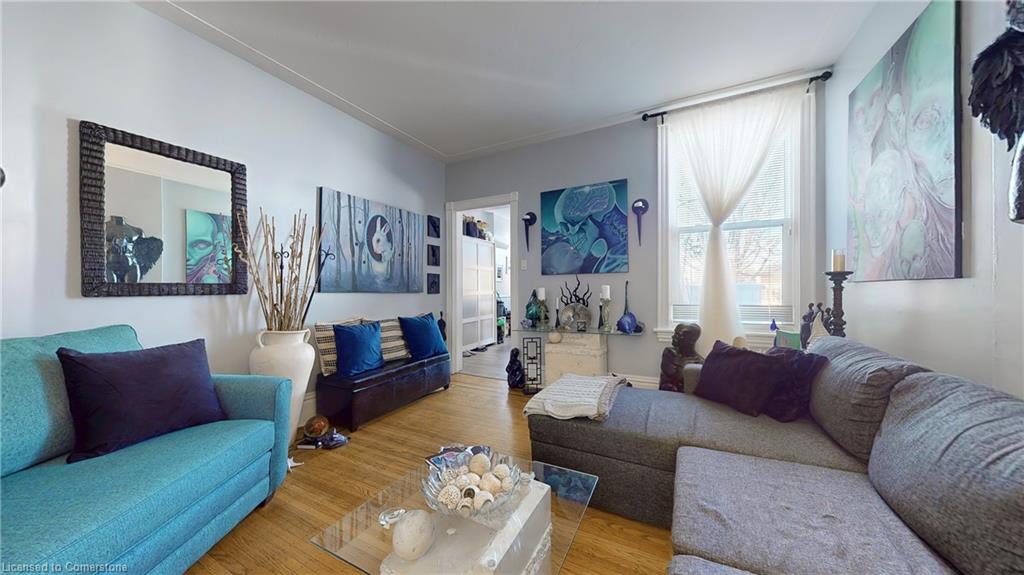 49 Wentworth Street N Property Photo