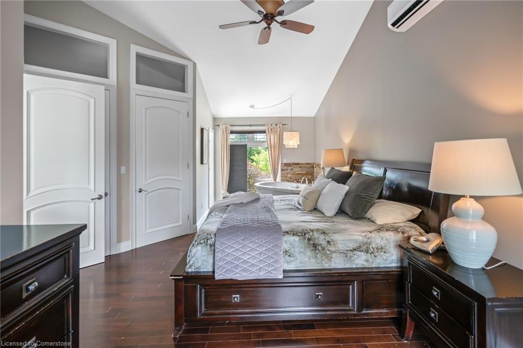 4 Front Street Property Photo 22