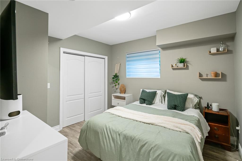 4 Front Street Property Photo 38