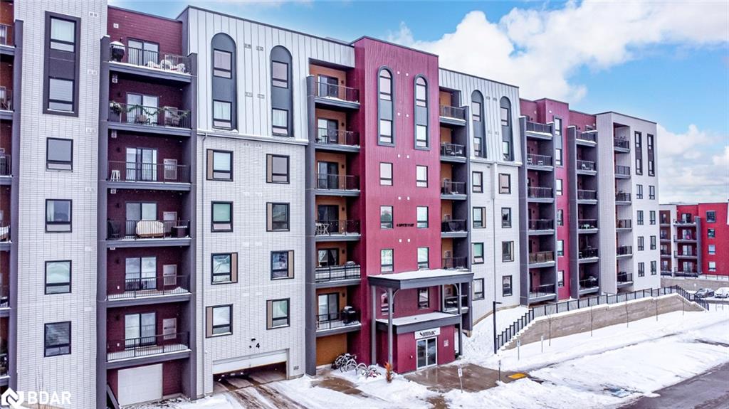 215-4 Spice Way Property Photo