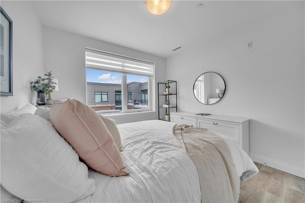 410-1 Redfern Avenue Property Photo 15