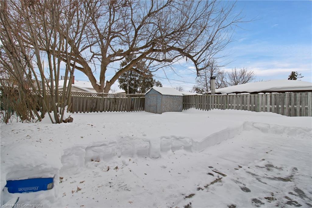 218 East 44th Street Property Photo 21