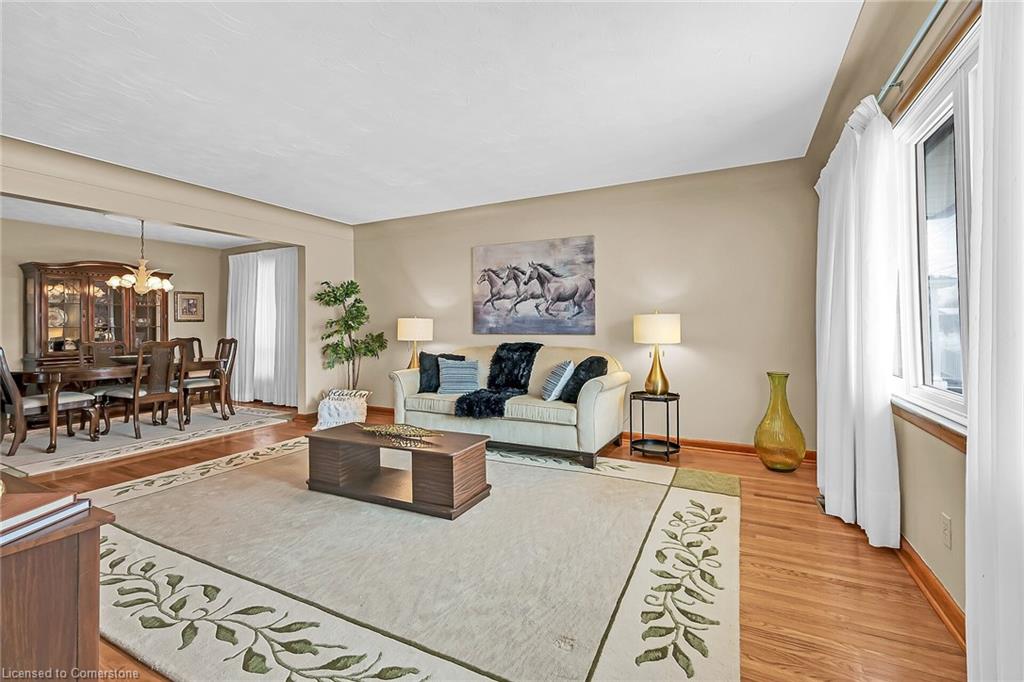 118 Charlotte Street Property Photo 3