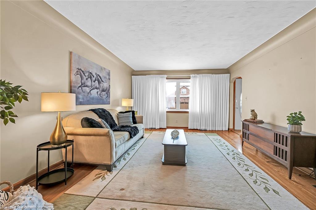 118 Charlotte Street Property Photo 7