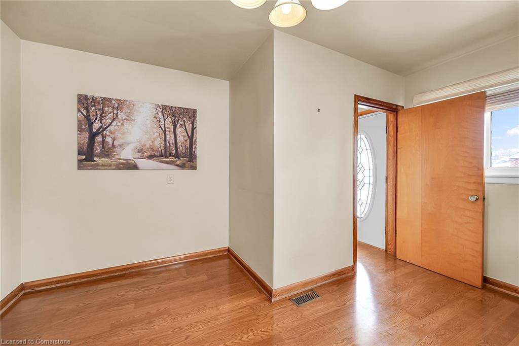 118 Charlotte Street Property Photo 14