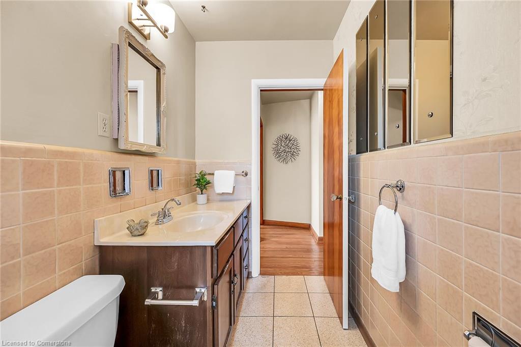 118 Charlotte Street Property Photo 23