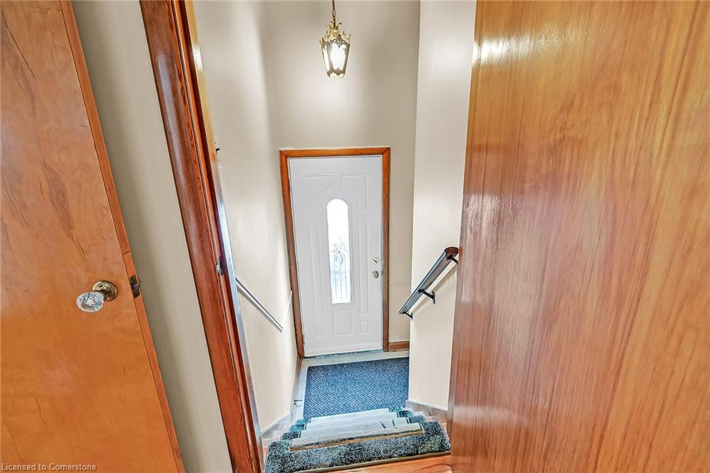 118 Charlotte Street Property Photo 24