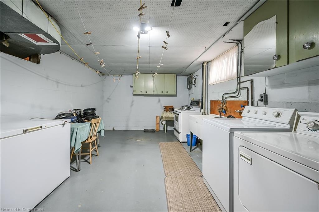 118 Charlotte Street Property Photo 30