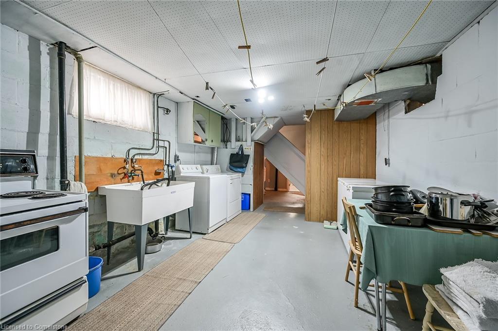 118 Charlotte Street Property Photo 31