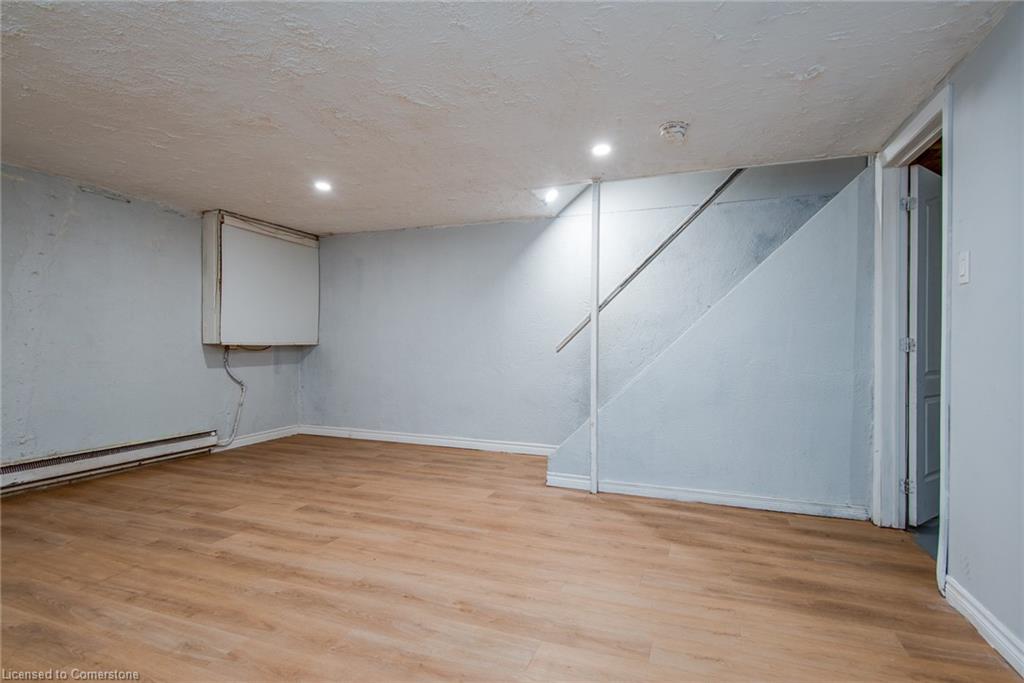 2-144 Jansen Avenue Property Photo 33