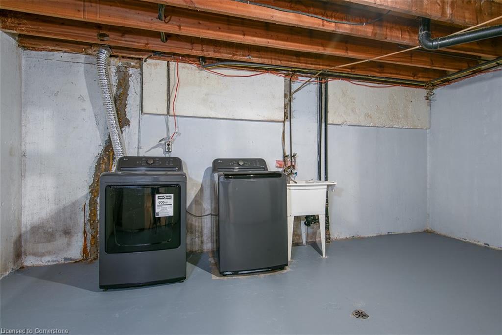 2-144 Jansen Avenue Property Photo 36