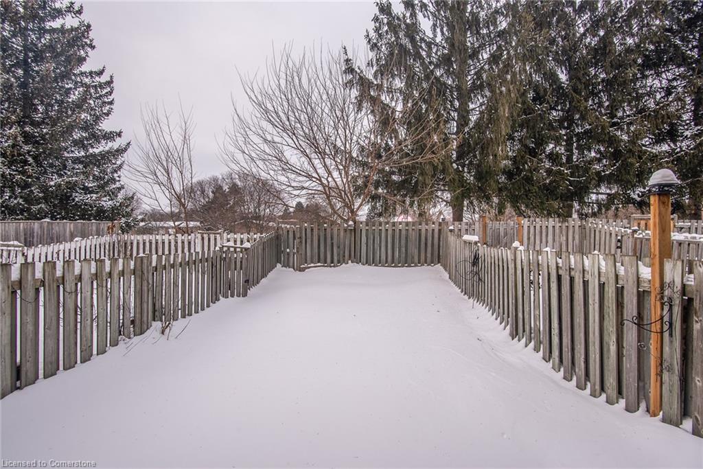 2-144 Jansen Avenue Property Photo 37
