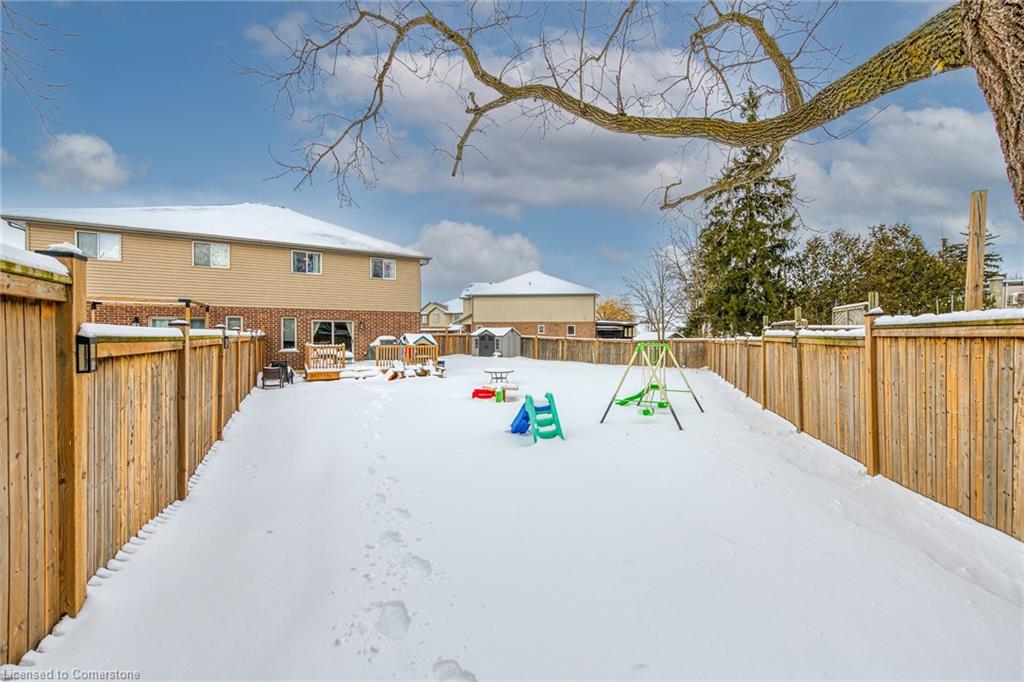 102 Macneil Court Property Photo 42