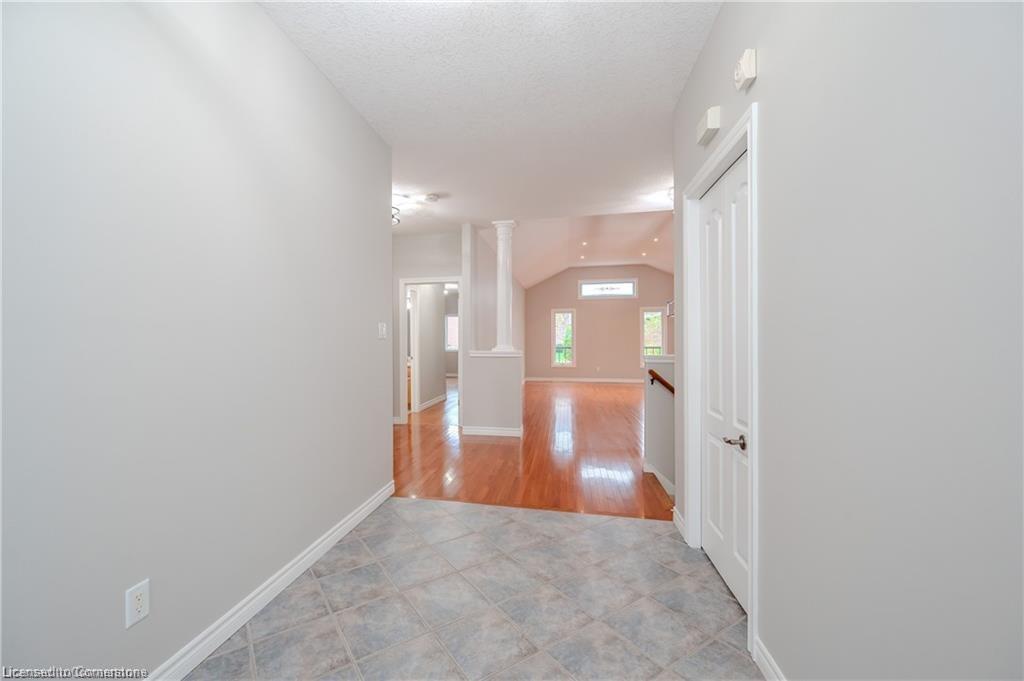 87 Stonecroft Way Property Photo 6