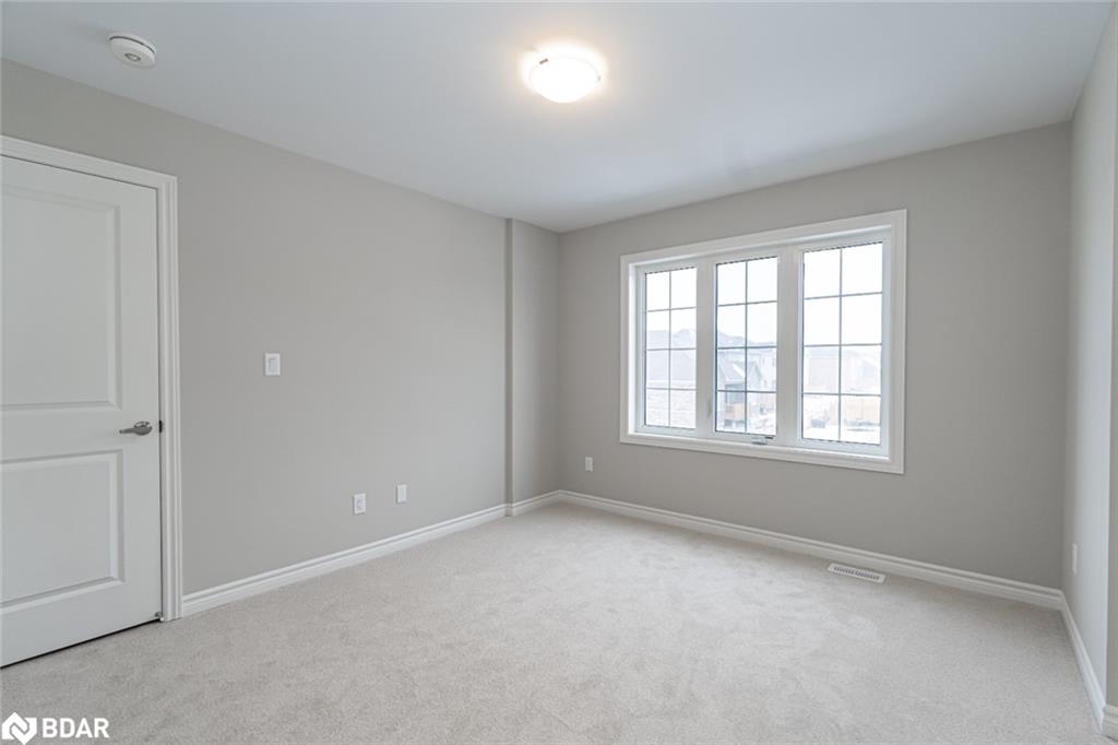 240 Springfield Cres Property Photo 13