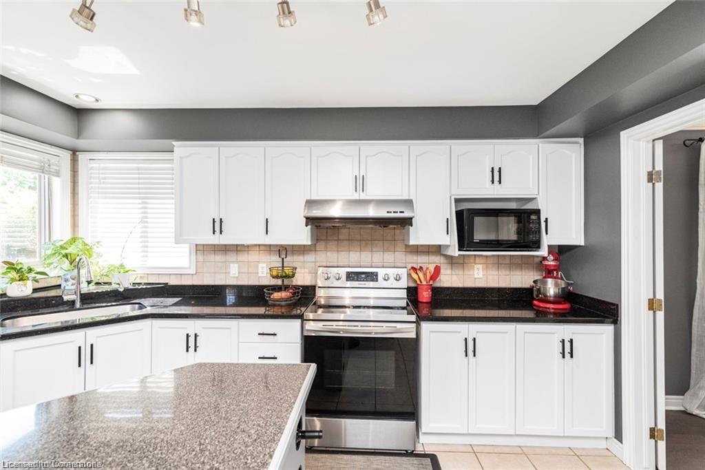 54 Stonepine Crescent Property Photo 10