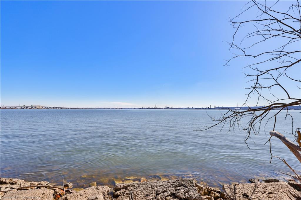 270 North Shore Boulevard E Property Photo 43