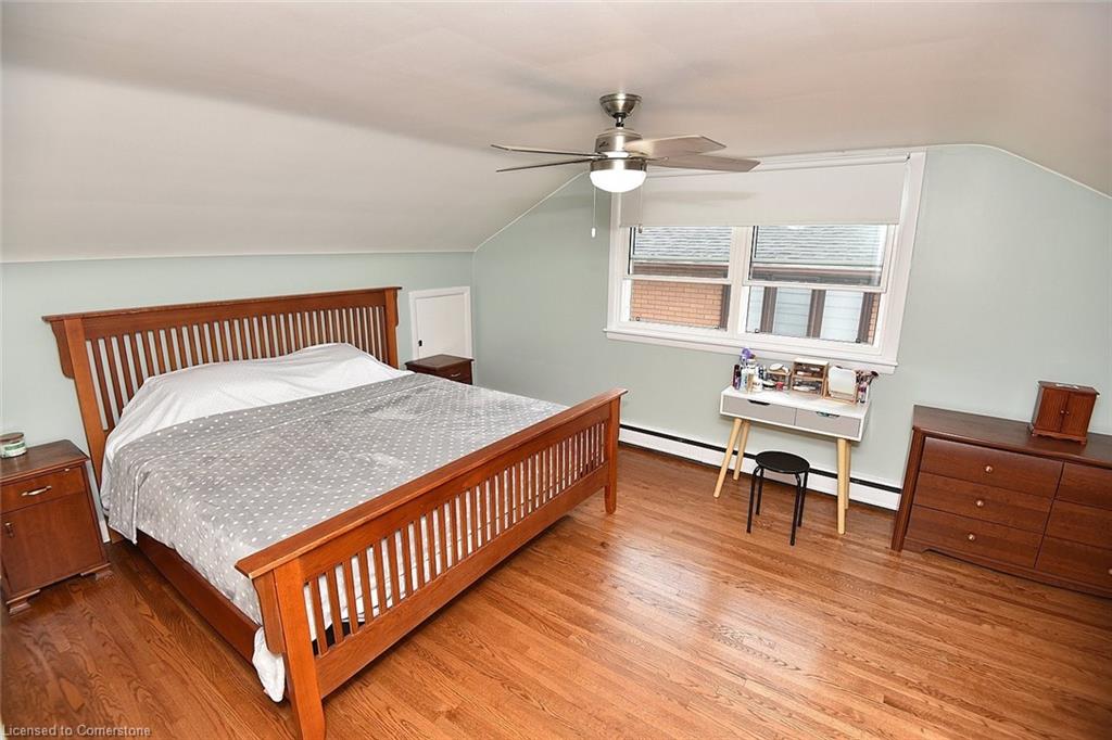 141 Reid Avenue S Property Photo 9